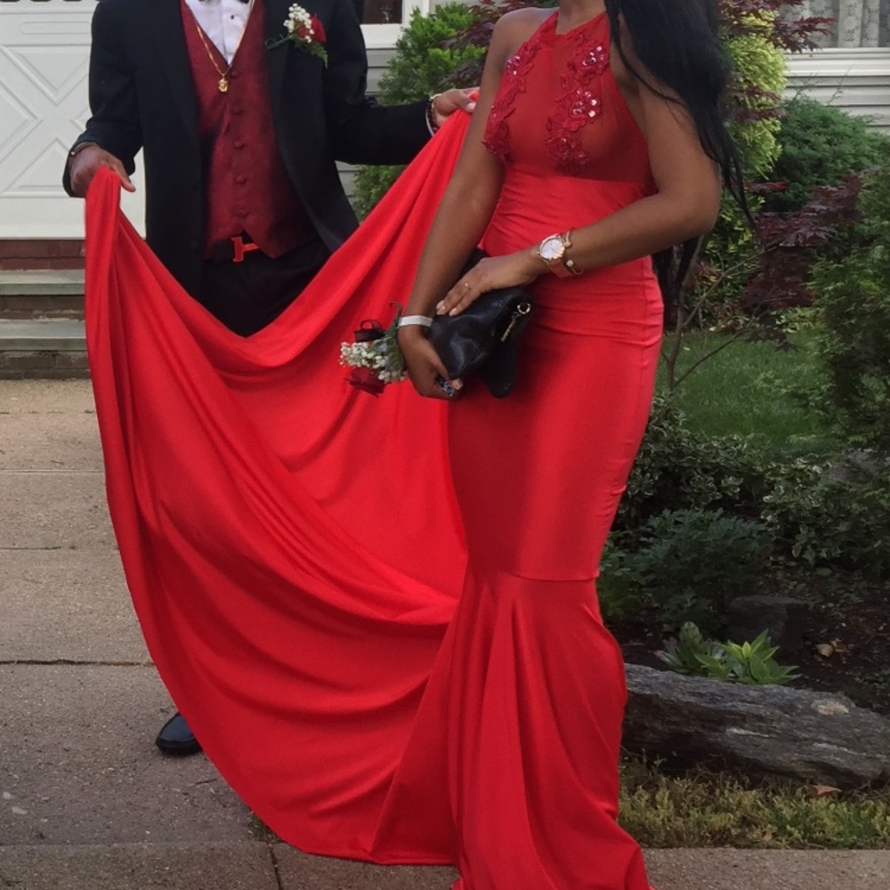 Selling my prom dress! Worn once💕